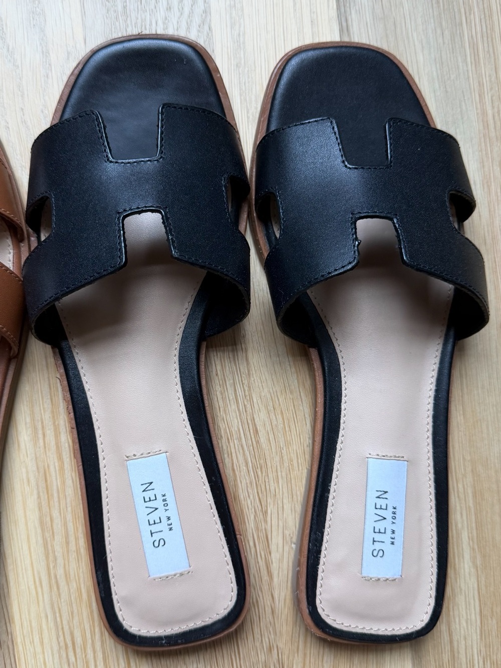 NWOT Steve Madden Haydn Slide Sandals in Black - Size 8.5